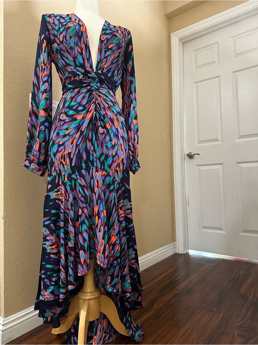 Fashion Nova Navy Multicolor Twist-Front Maxi Dress size Small